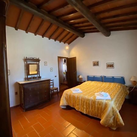 La Casina Sonia Apartment Montaione Bagian luar foto