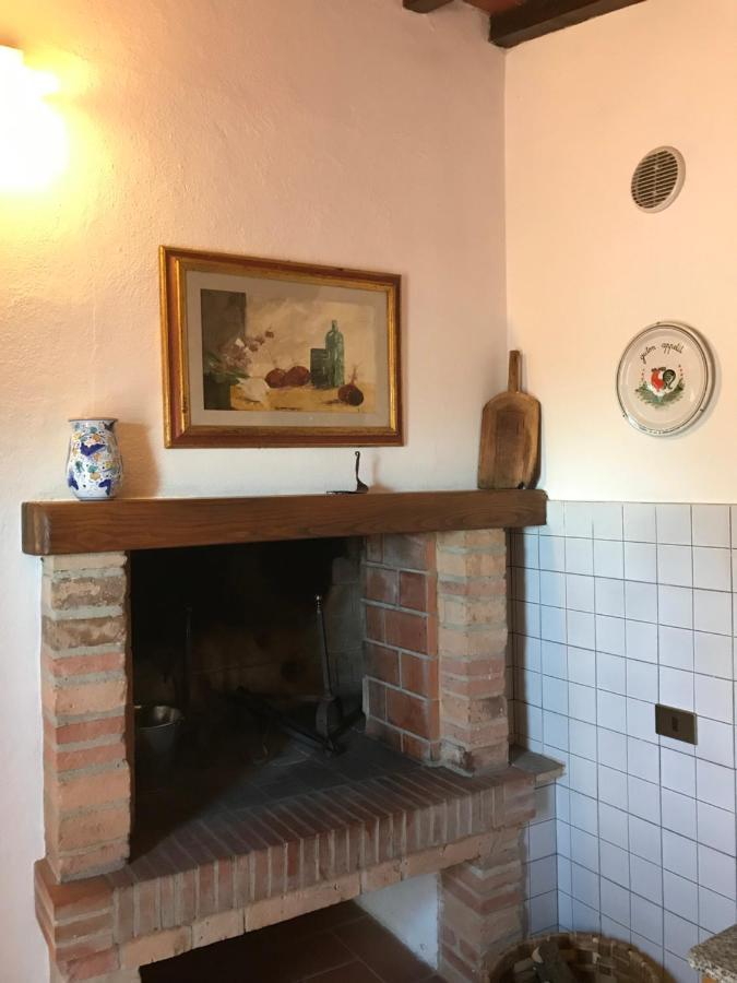 La Casina Sonia Apartment Montaione Bagian luar foto
