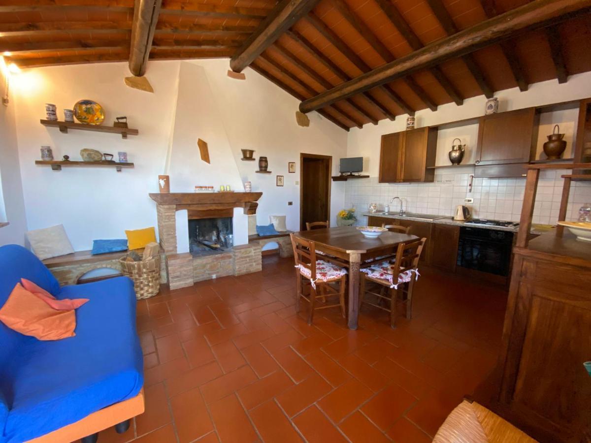 La Casina Sonia Apartment Montaione Bagian luar foto